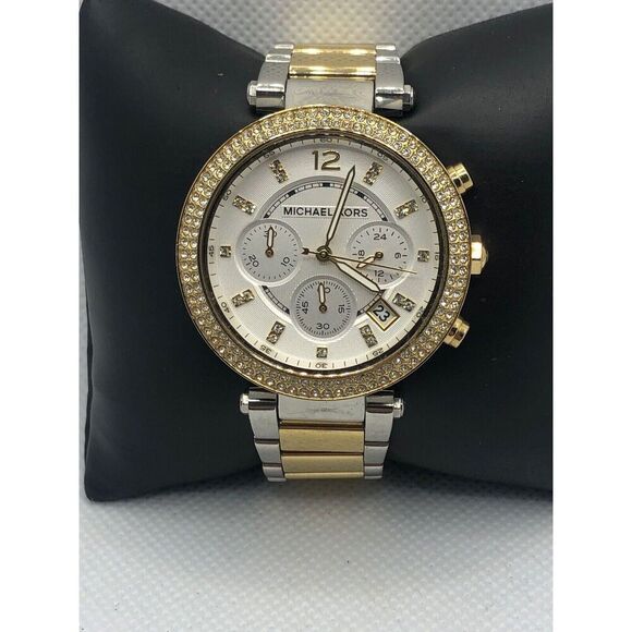 Michael Kors MK5626 Womens Stainless Steel Analog Silver Dial Quartz Watch LP136 - Picture 1 of 9